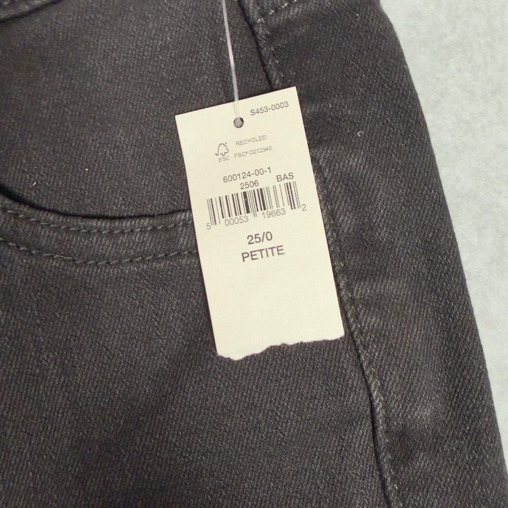 NWT GAP Universal Jegging High Rise Petite Jeans Black Size 0P - Picture 3 of 10